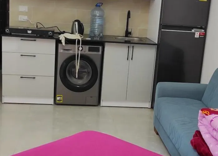 Fiesta Apartment *